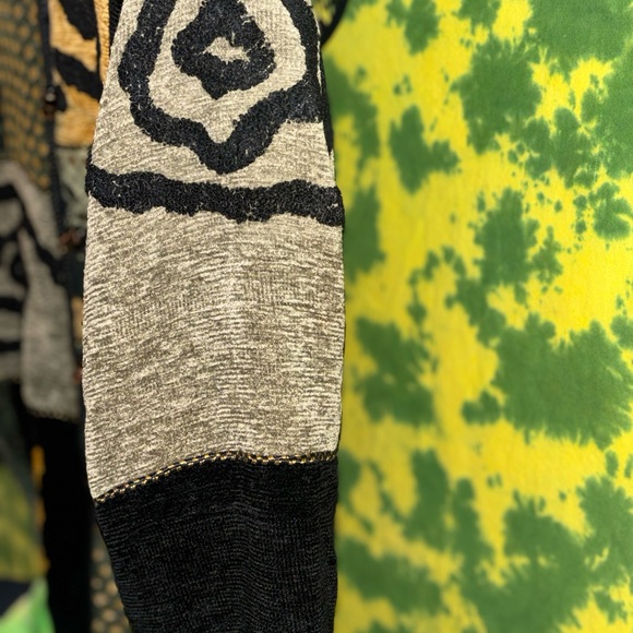 Indigo Green and Yellow Textured Fabric - Picture 4 of 11